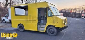 2007 GMC Workhorse All-Purpose Food Truck | Mobile Food Unit