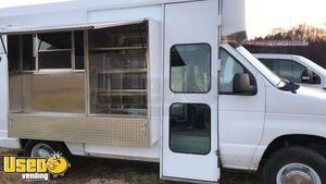 2006 Ford E350 Food Truck / Ready for Business Mobile Kitchen