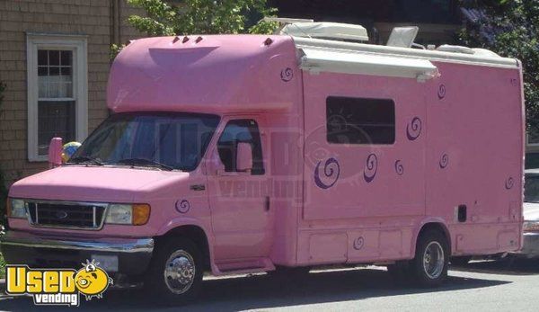 2005 - 24' Bakery Vending Truck