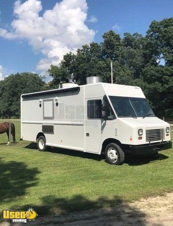 Never Used 2018 Ford F59 Custom-Built Food Truck with a Professional Kitchen