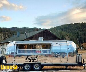 Vintage 1972 Fully Restored 25' Airstream Food Concession Trailer