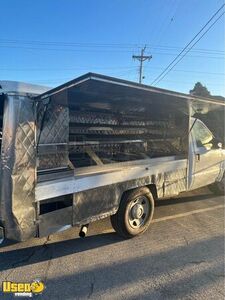 2006 Ford F-250 Super Duty XL Lunch Serving Canteen-Style Food Truck