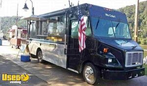 2003 Freightliner 26' Diesel Food Truck / Stainless Steel Mobile Kitchen