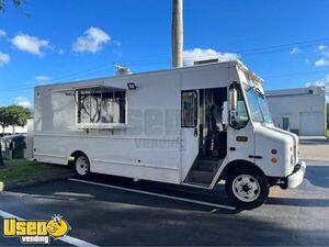 2005 Workhorse P42 Step Van Food Truck | Mobile Food Unit