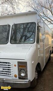 Used Step Van Street Food Truck / Kitchen on Wheels Shape