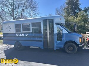 Versatile - 2002 Chevrolet Express 3500 Coffee & Beverage Concession Unit