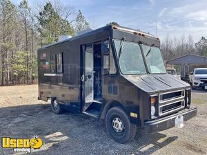 Used Chevrolet P30 Step Van Food Truck | Kitchen Food Truck