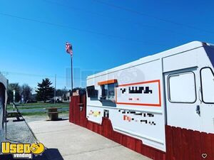 2004 22' Workhorse All-Purpose Food Truck Mobile Food Unit
