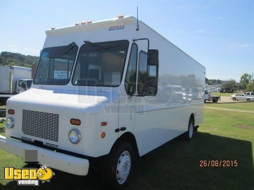 GM Workhorse Food truck