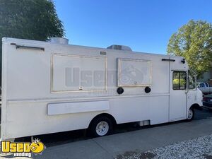 2006 Ford E350 All-Purpose Food Truck with Fire Suppression System and HCD Insignia