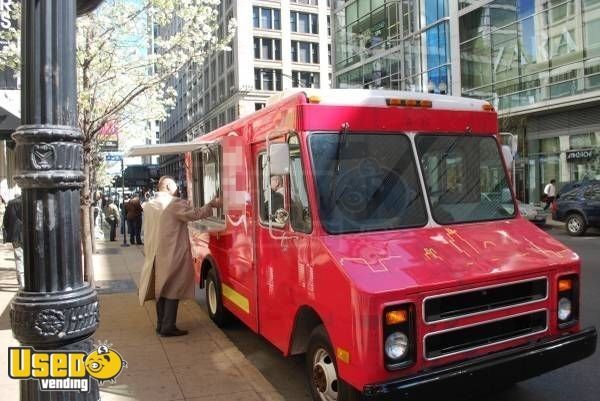 Chevy P30 Food Truck