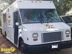 Fully Loaded 2007 26' Freightliner Mercedes Diesel Mobile Kitchen Food Truck