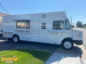 2014 - Freightliner All Purpose Kitchen Food Truck Condition