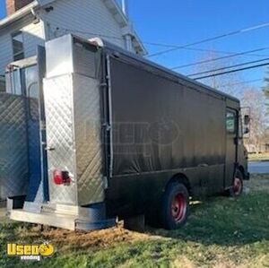 VINTAGE - 1975 Chevrolet Chasis P30 Step Van Food Truck