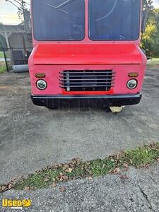 28' GMC Workhorse Step Van All Purpose Food Truck Concession Food Truck