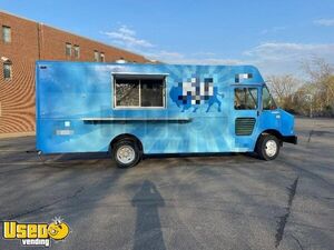 2001 Freightliner MT45 Step Van Kitchen Street Food Truck