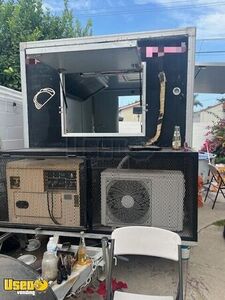 Like New Pre-Owned Mobile Food Unit Food Concession Trailer Basic Kitchen