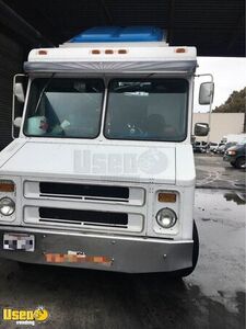 Versatile Chevrolet P30 All-Purpose Food Truck/ Used Kitchen on Wheels