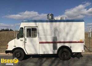 19' Chevrolet P30 Diesel Kitchen Food Truck with Ansul Fire Suppression