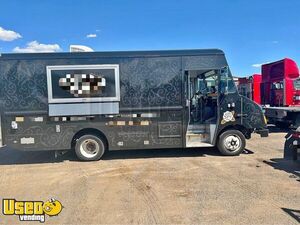 Well Maintained - 2004 Freightiner All-Purpose Food Truck