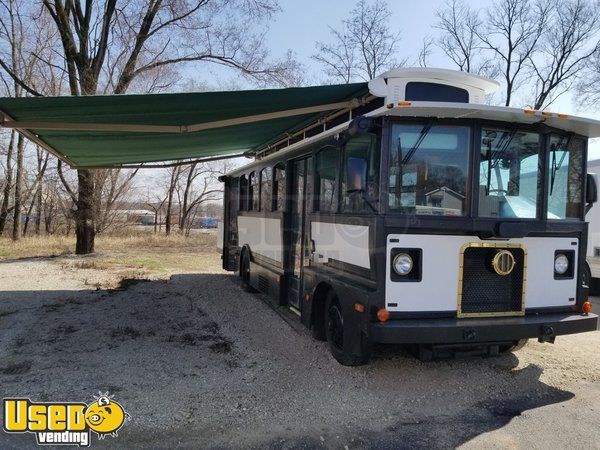 2000 Chance Coach AH-28 33' Trolley Catering and All-Purpose Food Bus