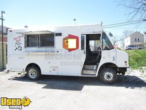 2001 - 21' Diesel Freightliner MT45 Step Van Pizza Food Truck