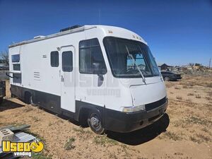 Turnkey - Low Mileage Chevrolet Food Truck with Solar Panel | Mobile Food Unit