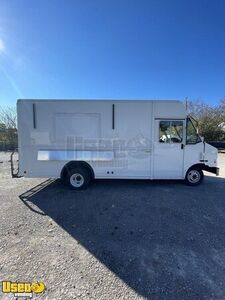 LOW MILES 2021 14' Ford E450 Step Van Food Truck w/ Ford 7.3 Godzilla Motor