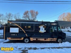 LOW MILES.  2015 26   Ford Super Duty All Purpose Food Truck w/ Pro Fire System