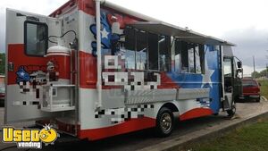 2002 Workhorse 22' Professional Kitchen on Wheels / Commercial Food Truck