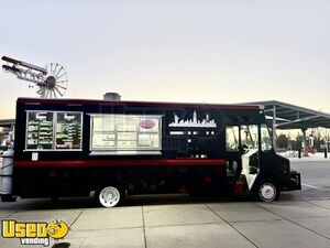 2008 Workhorse  W42 All-Purpose Food Truck with Pro Fire System