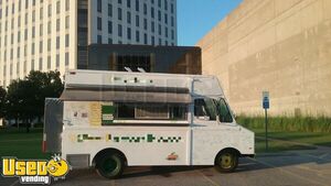 20' GMC P35 FWD Cab Food Truck / Mobile Kitchen with Ansul Pro Fire System