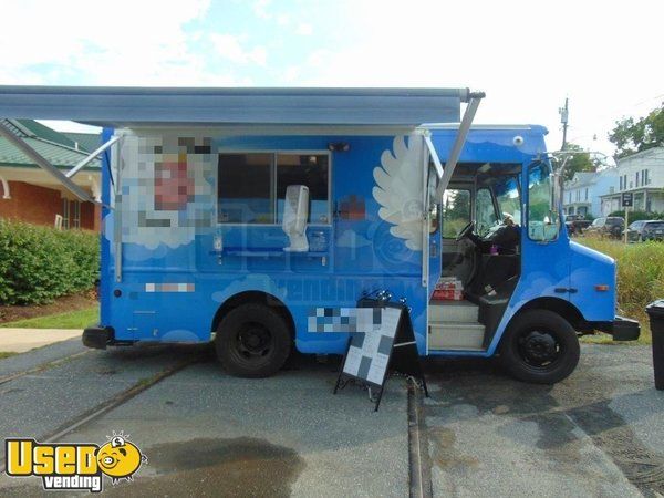 Fully Self-Contained 2002 Workhorse P30 Barbecue Food Truck