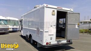 26'  Chevrolet Mobile Kitchen Food Truck w/ CA Insignia + Fire System