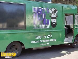 30' Chevrolet P30 All-Purpose Food Truck with CA Insignia