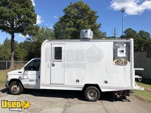 2000 - 14' Ford Super Duty Powerstroke Diesel E450 Kitchen Food Truck