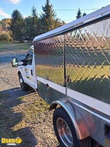 Clean - 2005 Ford F350 Lunch Serving Food Unit Canteen Truck
