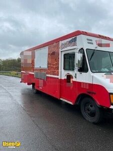 Well-Maintained Certified 2000 Ford Workhorse Diesel Step Van Food Truck