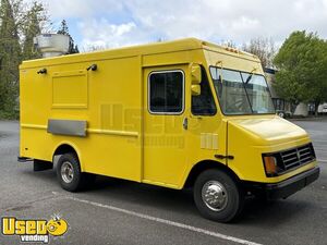 2001 Brand New Espresso Coffee Workhorse w/ L&I Insignia Sandwich Food Truck