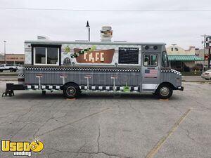 Gorgeous 24' Grumman Olson P3500 Commercial Food Truck / Profession Mobile Kitchen