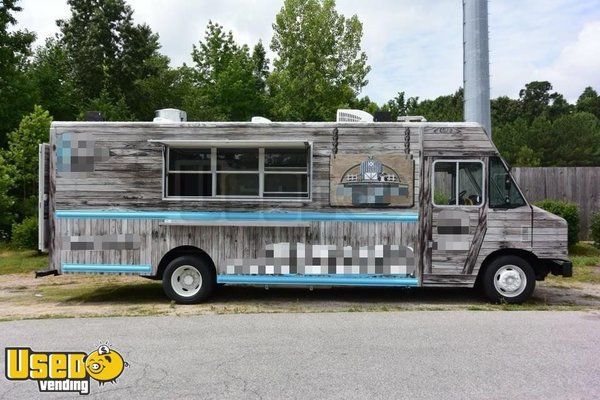 2018 Ford Utilimaster 30' Step Van Kitchen Food Truck