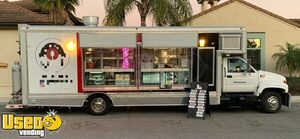 2000 27' GMC C6500 Topkick Professional Kitchen Food Truck with Restroom