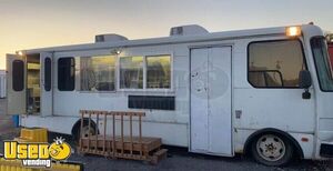 Chevrolet Diesel Kitchen on Wheels / Street Food Truck Condition