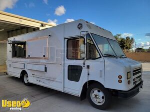 2001 18' Workhorse P42 Step Van Food Truck with 2022 Kitchen Build-Out