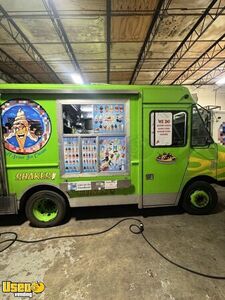 2007 19' Chevrolet Ice Cream/Soft Serve Truck Mobile Vending Unit