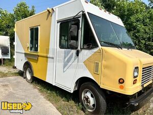 2005 - Utilimaster Step Van Street Food Truck | Mobile Food Unit
