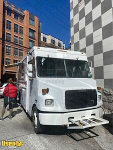 Used Freightliner MT45 Step Van Kitchen Food Truck