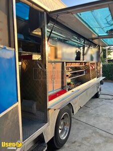 2005 GMC All-Purpose Food Truck with Fire Suppression System