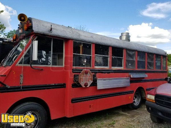 Fully-rebuilt Chevrolet P30 Step Van Food Truck / Used Mobile Kitchen