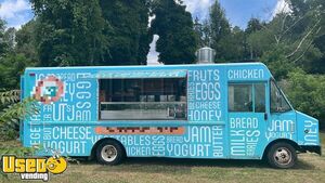2004 26' Ford Workhorse Food Truck with 2017 Kitchen Build / Huge Custom Fridge